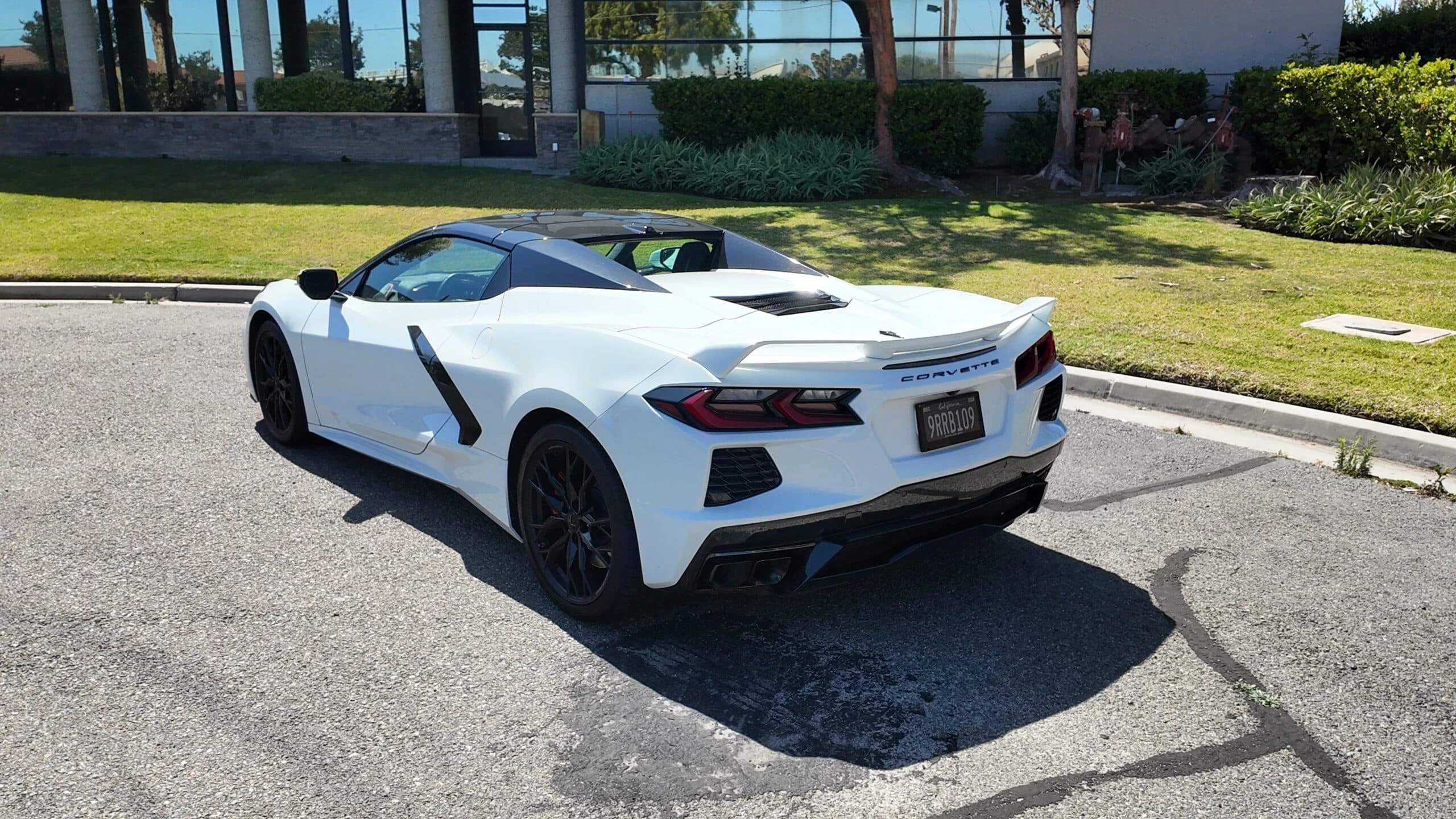 Chevrolet Corvette Stingray Convertible selected for YACHTS.CAFE